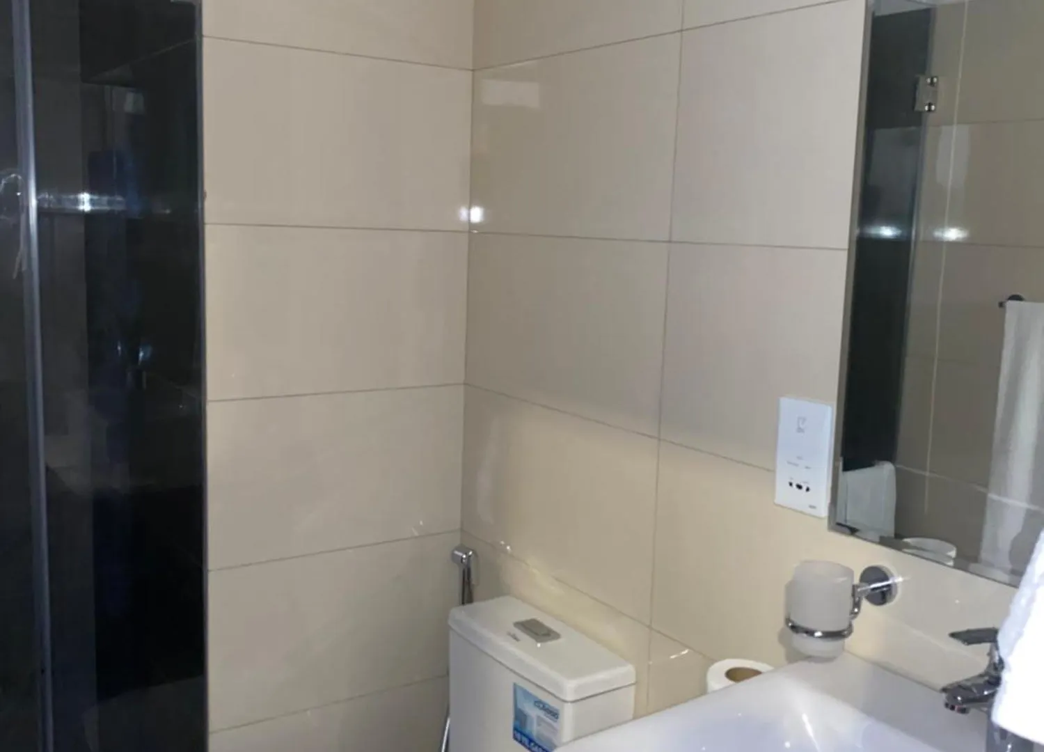 Ocean Breeze Hotel Residencies Luxury Studio Apartment - Negombo 0*,  Sri Lanka