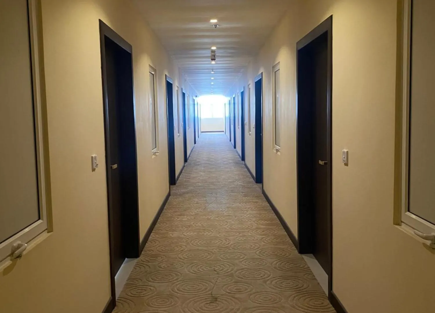 Ocean Breeze Hotel Residencies Luxury Studio Apartment - Negombo 0*,  Sri Lanka