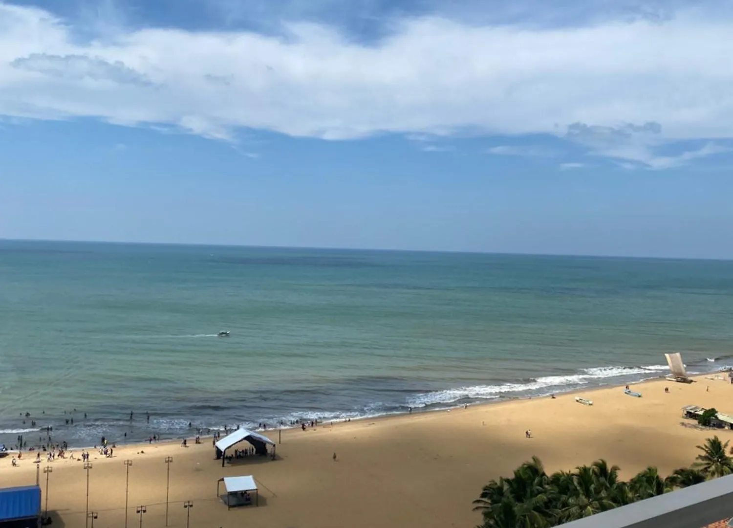 Ocean Breeze Hotel Residencies Luxury Studio Apartment - Negombo