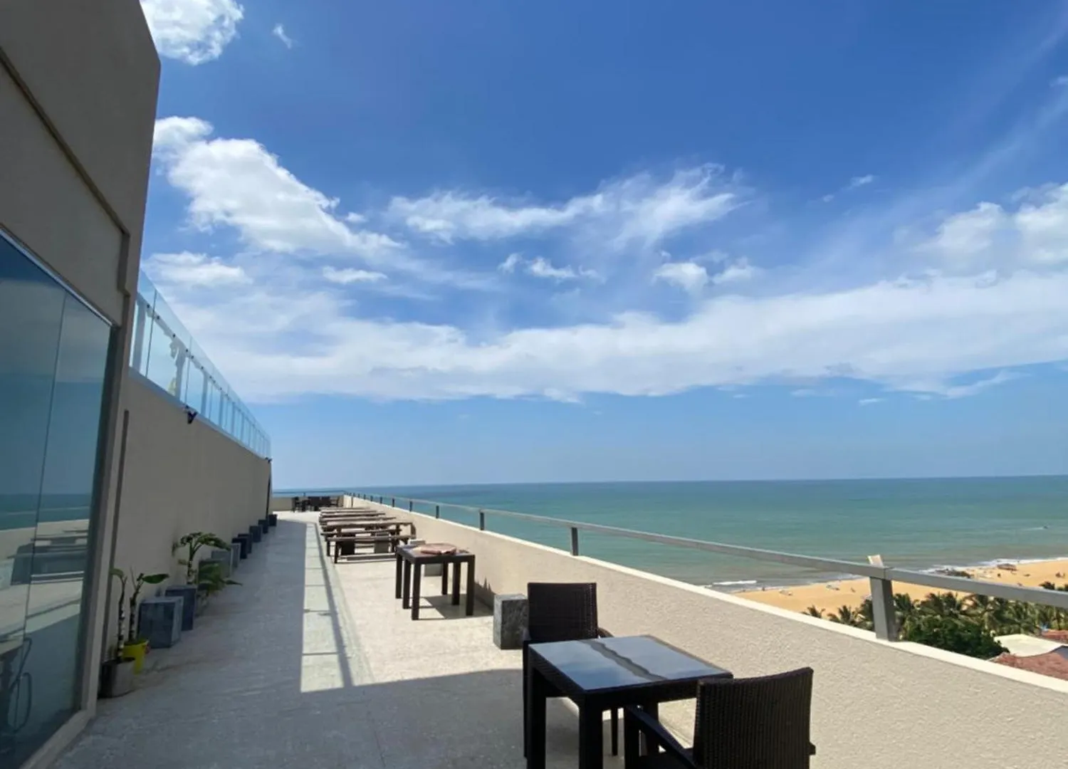Ocean Breeze Hotel Residencies Luxury Studio Apartment - Negombo 0*,  Sri Lanka